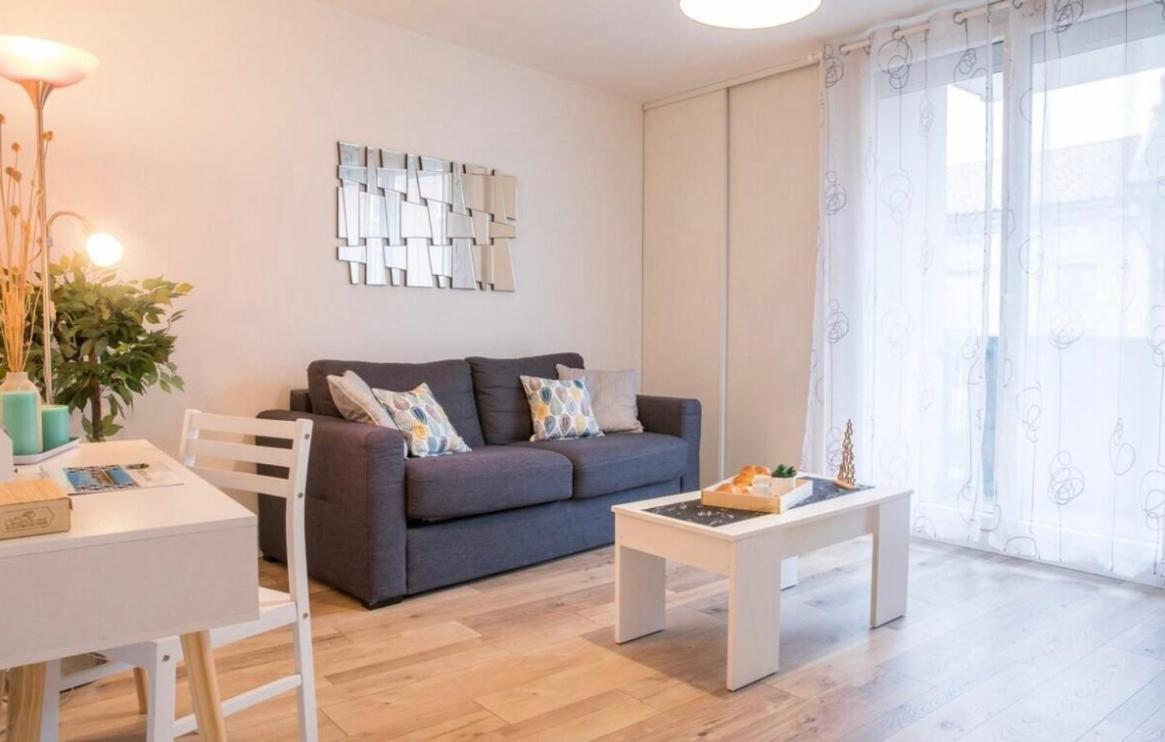 Charmant Appartement T1 Mâcon Exterior photo